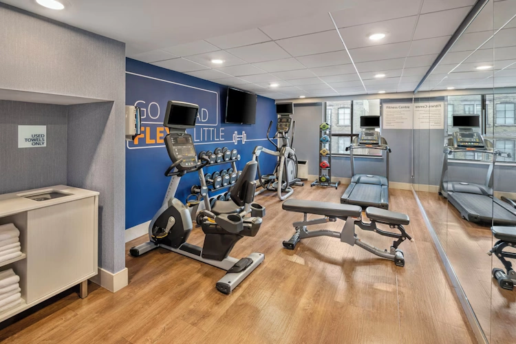 Holiday Inn Express Downtown Toronto gym.webp