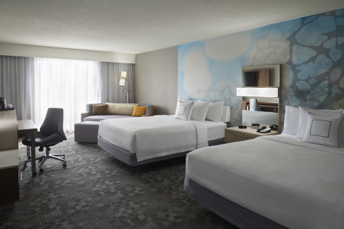 courtyard by marriott toronto kamer met 2 bedden.png