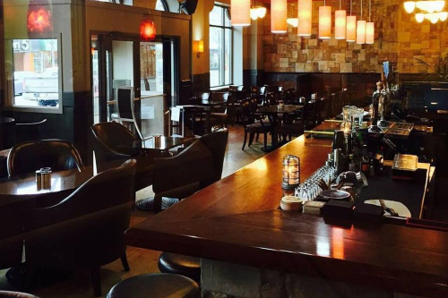the plaza hotel kamloops bar.png
