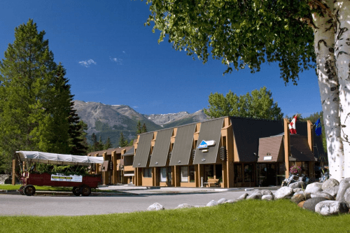 marmot lodge voorkant.png