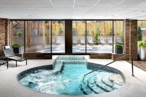 crosswaters resort zwembad.png