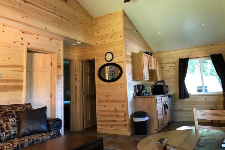 susitna river lodge kamer.jpg