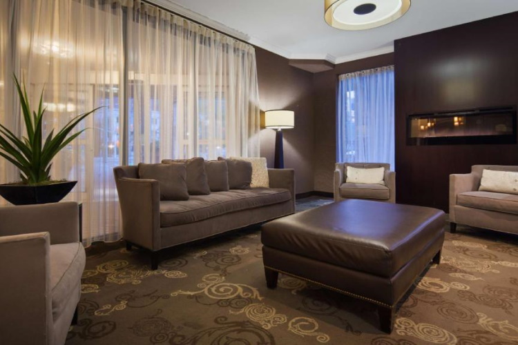 best western plus ottawa downtown suites lobby.jpg