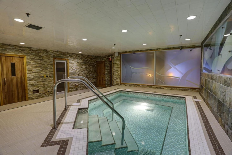 banff inn binnenbad.jpg