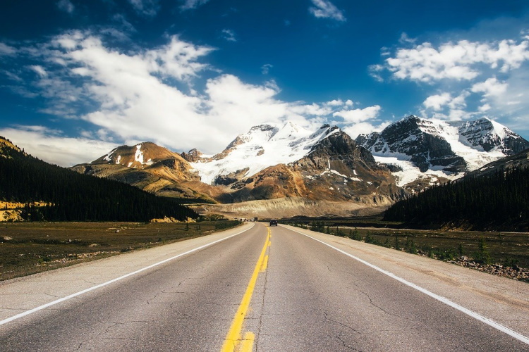icefields-parkway-1945488_1280.jpg
