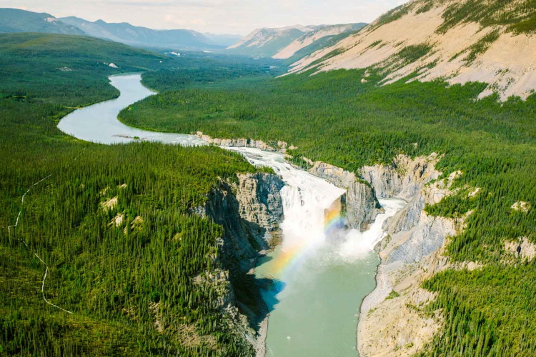 nahanni national park.jpg
