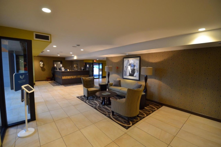 pacific inn hal.jpg