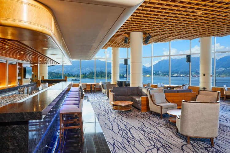 pan pacific hotel vancouver bar.jpg
