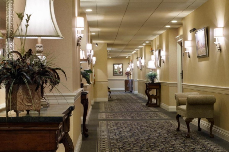 amishview inn en suites hal.jpg