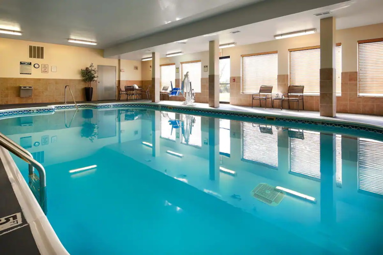 best western clearlake plaza zwembad.jpg