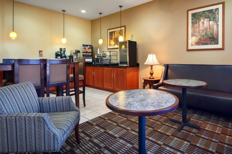 best western clearlake plaza ontbijt.jpg