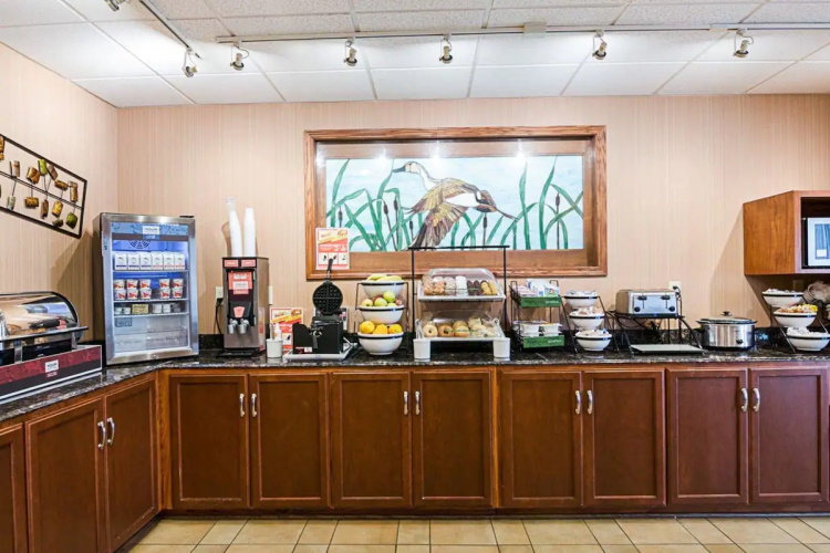 best western north roanoke ontbijt.jpg
