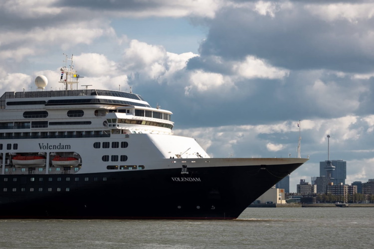 holland america line - ms volendam 004.jpg