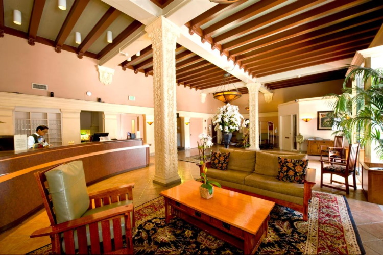 hotel carmel lounge.jpg
