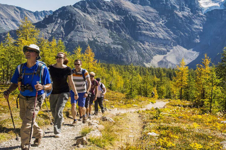 banff - guided signature hikes.jpg