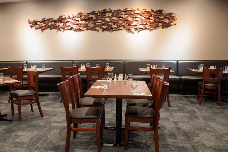 kwa'lilas hotel - restaurant.webp