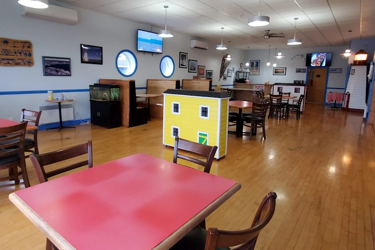 the sea echo motel - port au choix - bar restaurant.webp