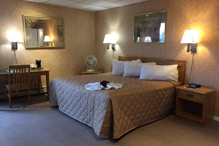 the haven inn - kamer 1 bed.webp