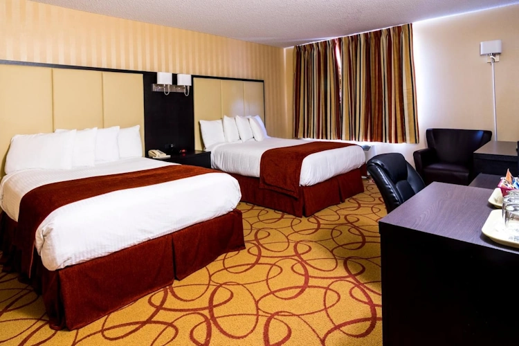 sinbad's hotel and suites - kamer 2 bedden.webp