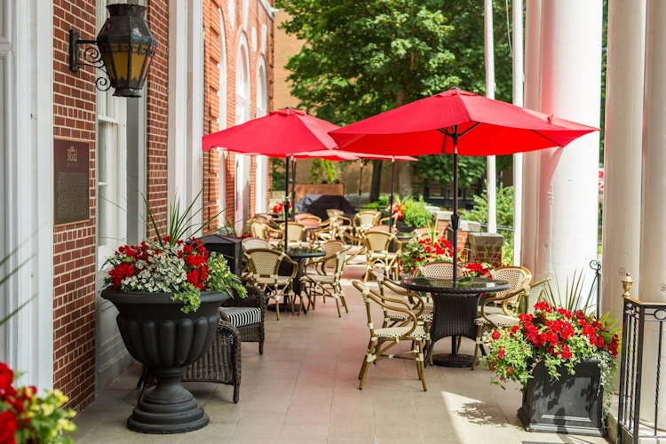 rodd charlottetown exterieur terras.webp