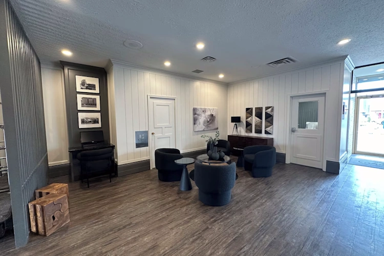 prestige oceanview hotel prince rupert lobby2.webp