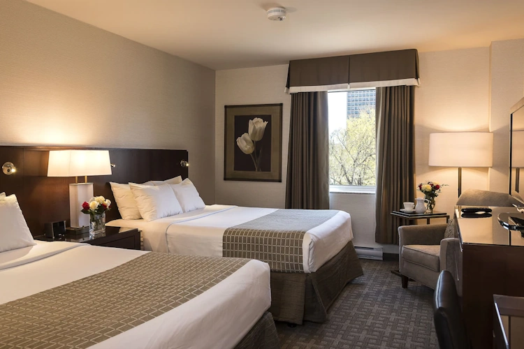 lord elgin hotel kamer 2 bedden.webp