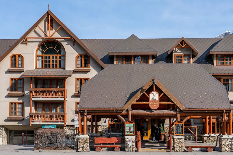banff caribou lodge - exterieur2.webp