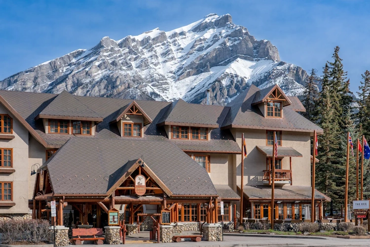 banff caribou lodge - exterieur1.webp