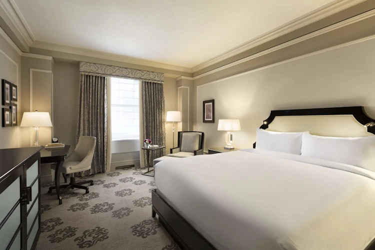 fairmont hotel vancouver - kamer 1 bed.webp