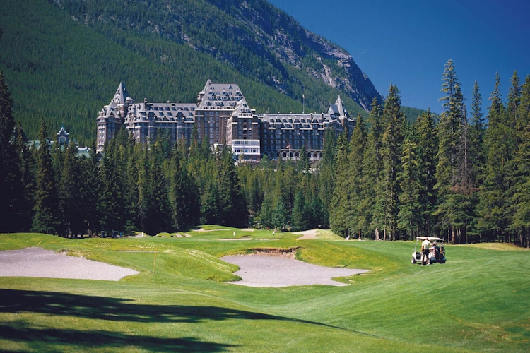 fairmont banff springs hotel - exterieur2.webp