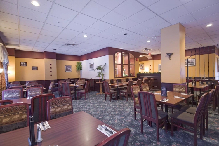 sun peaks lodge restaurant.webp