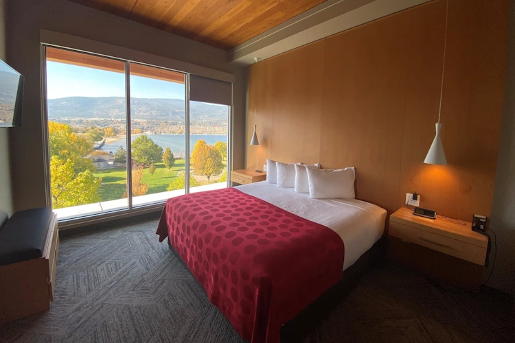 penticton lakeside resort kamer 1 bed.webp