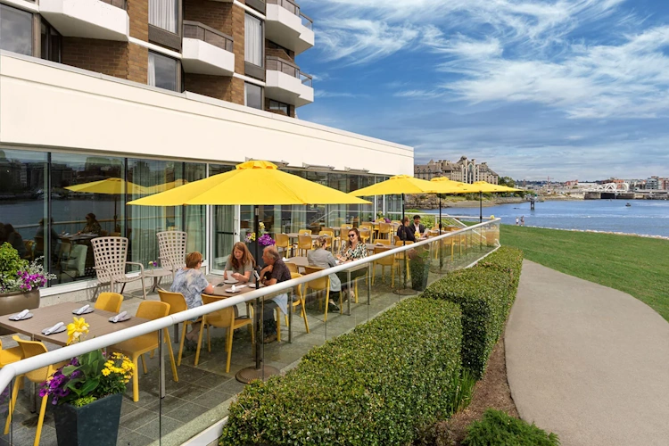 inn at laurel point terras restaurant.webp