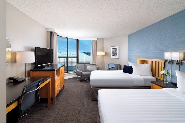 inn at laurel point kamer 2 bedden.webp