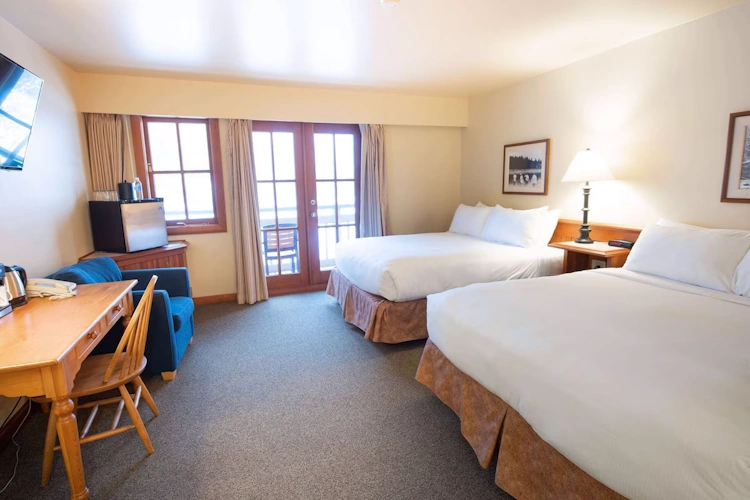 painter's lodge kamer 2 bedden.webp