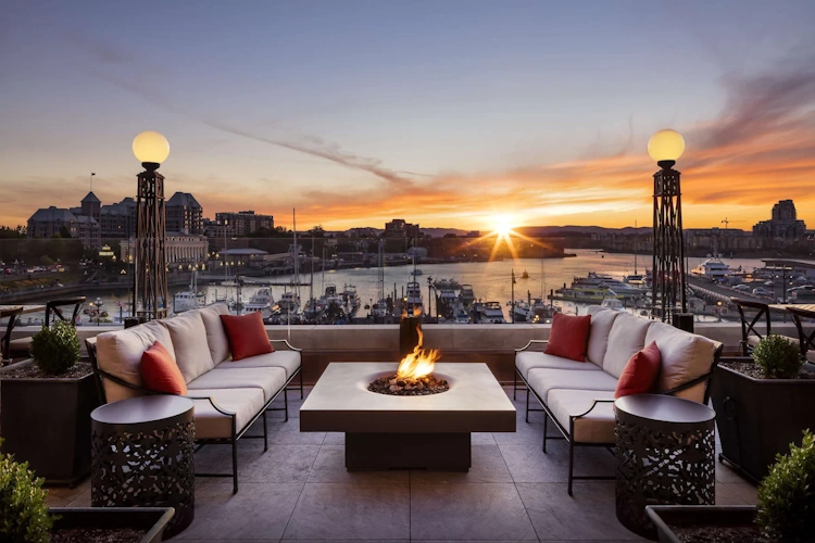 fairmont empress victoria terras.webp