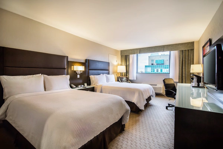 holiday inn vancouver centre kamer 2 bedden.webp