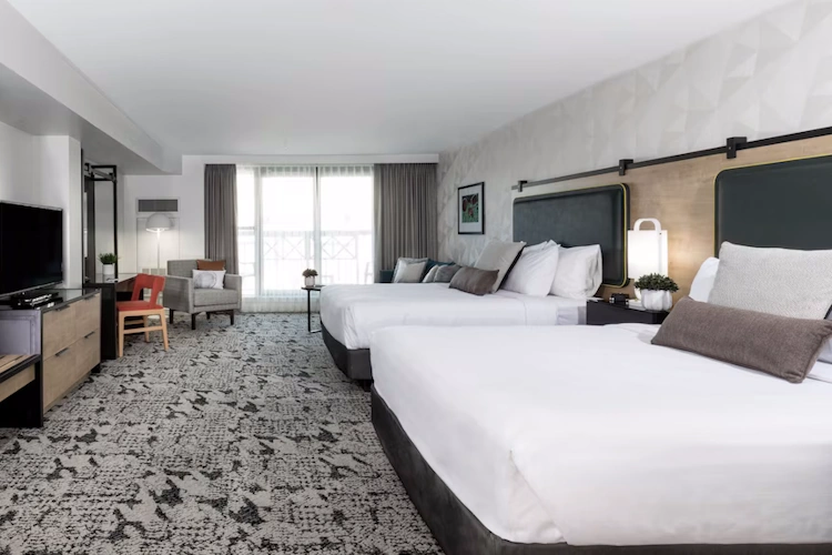 crystal lodge kamer 2 bedden.webp