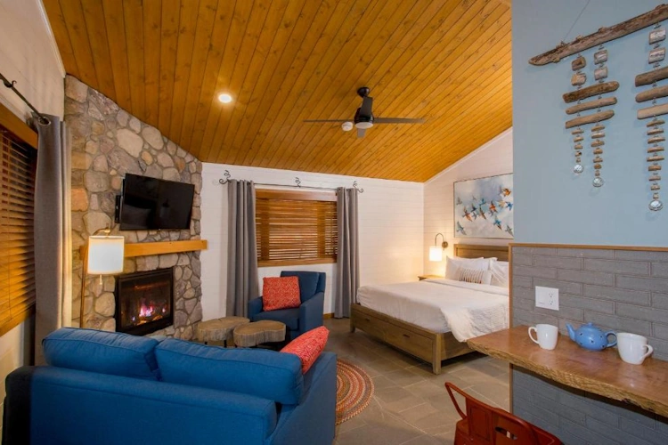 bear hill lodge interieur kamer 1 bed.webp