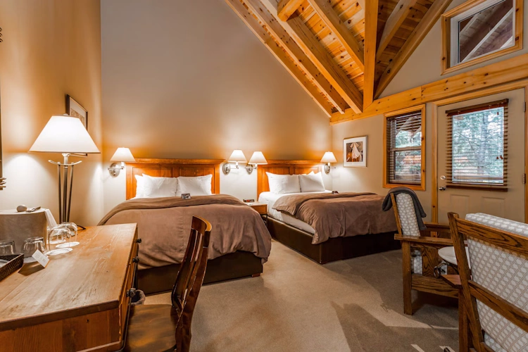 buffalo mountain lodge kamer 2 bedden.webp