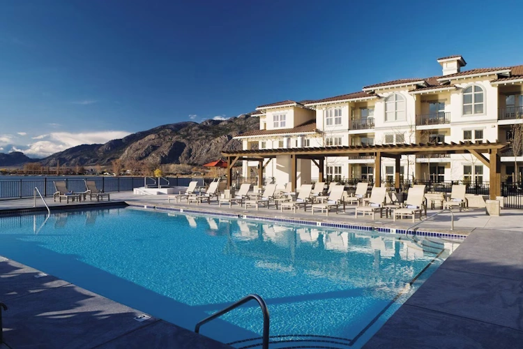 walnut beach resort exterieur2.webp