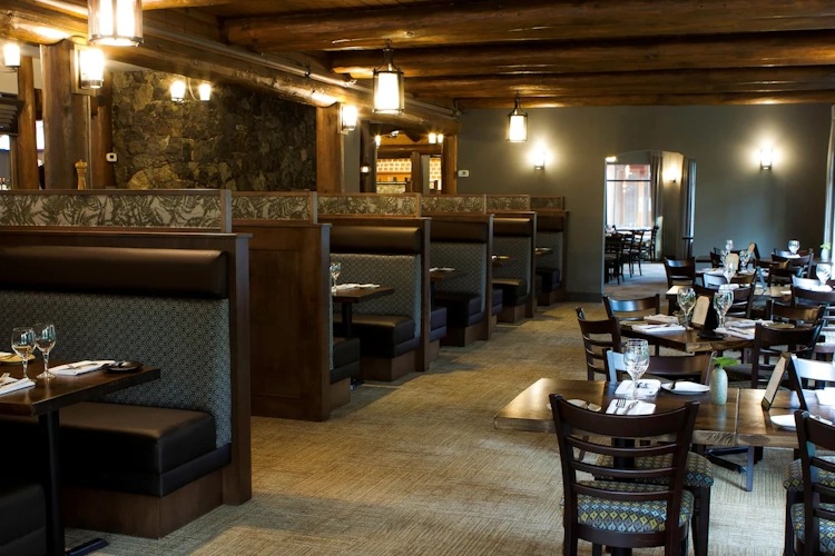 tigh-na-mara seaside spa resort restaurant.webp
