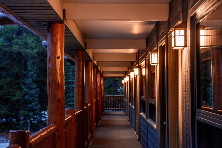 mountaineer lodge exterieur2.webp