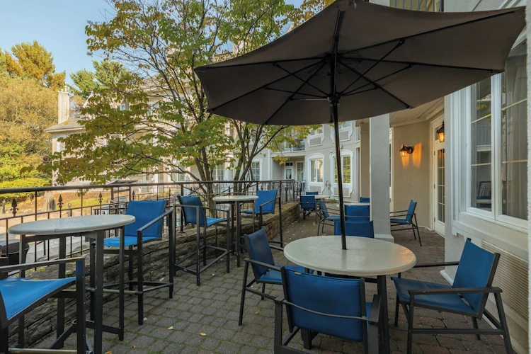 holiday inn express & suites tremblant - terras.webp