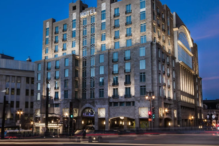 hotel palace royal quebec - exterieur.webp