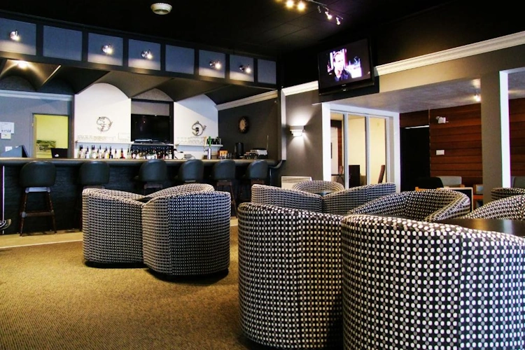 motel a la brunante inc - bar.webp