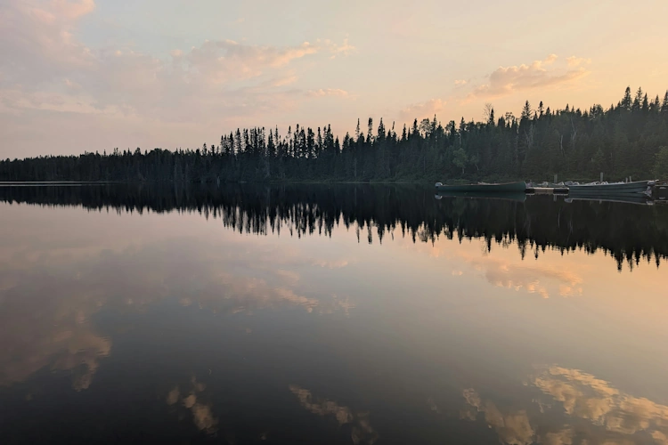 lac edouard @ Ludivine Indigo on Unsplash.webp