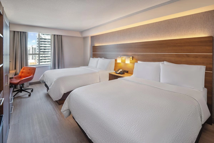 Holiday Inn Express Downtown Toronto kamer.webp