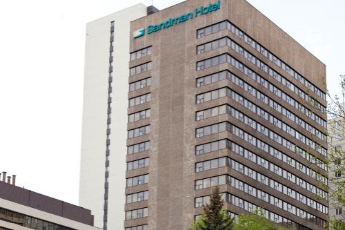 Sandman Hotel Calgary City Centre 001