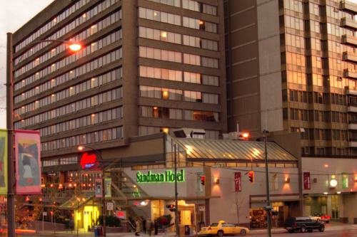 Sandman Hotel Vancouver City Centre 001